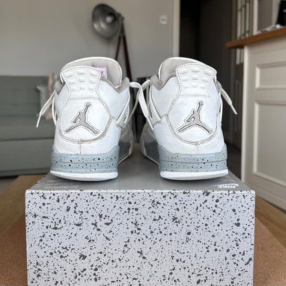 Preloved Air Jordan 4 Retro - White Oreo (UK 8.5)