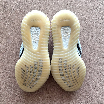 Preloved Yeezy Boost 350V2 - Zebra (UK 8)