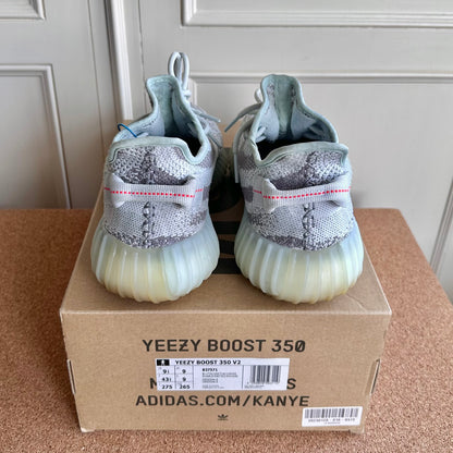 Preloved Yeezy 350V2 - Blue Tint (UK 9)