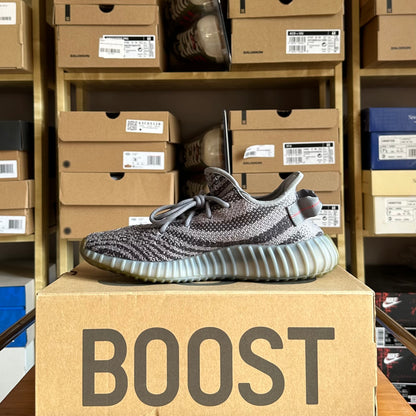 Preloved Yeezy 350V2 -  Beluga 2.0 (UK 7.5)