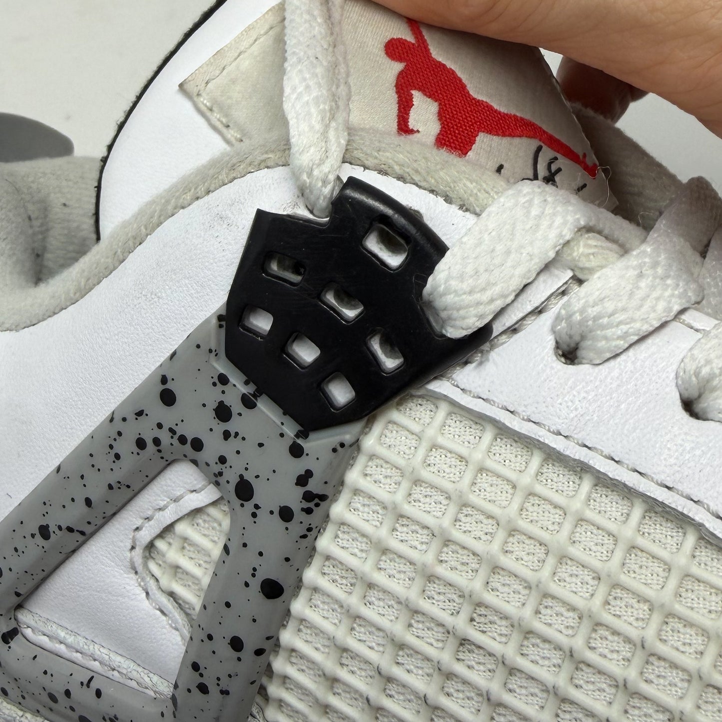 Preloved Air Jordan 4 Retro OG Mid - White Cement 2015 (UK 8.5)
