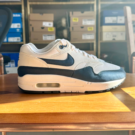 Preloved Nike Air Max 1 - Obsidian Women's 2017 (UK 4) - No Box