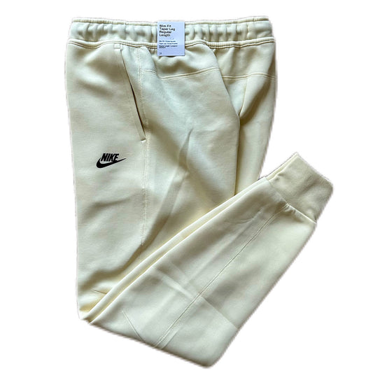 Nike Sportswear Full-Zip Tech Fleece - Coconut Milk
