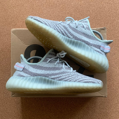 Preloved Yeezy Boost 350V2 - Blue Tint (UK 9.5)