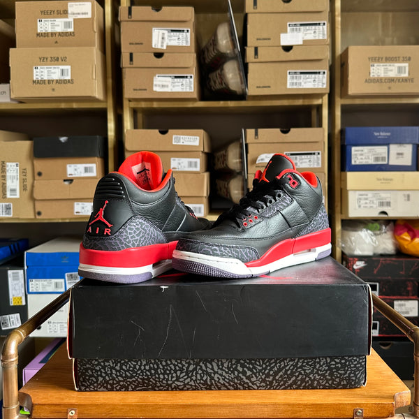 Preloved Air Jordan 3 - Crimson 2013 (UK 7)