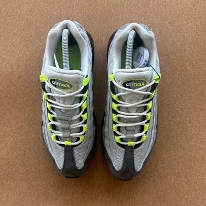 Preloved Nike Air Max 95 - Neon 2015 (UK 7)