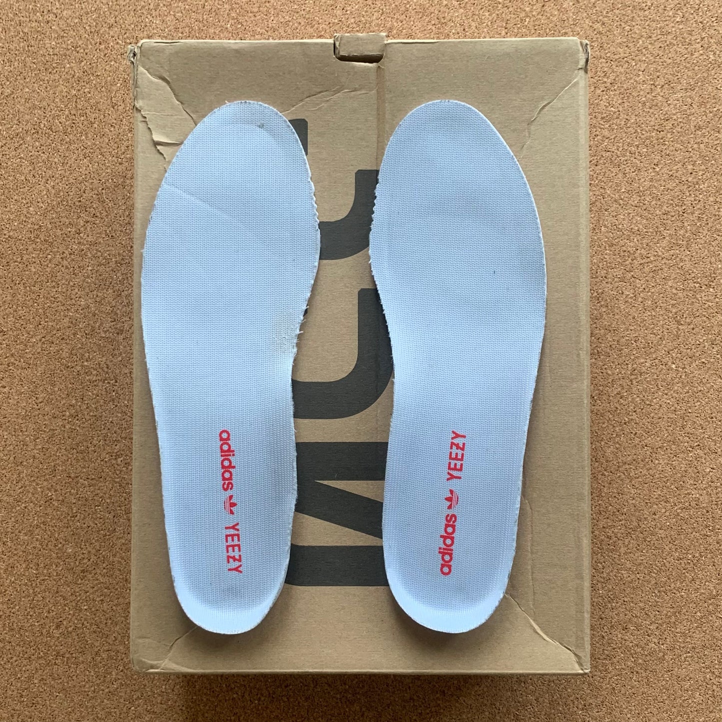 Preloved Yeezy Boost 350V2 - Blue Tint (UK 9.5)