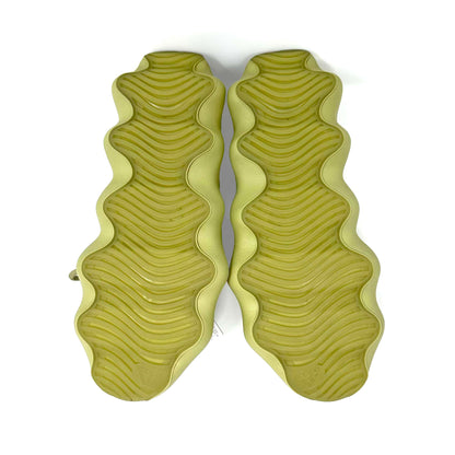Yeezy 450 - Resin