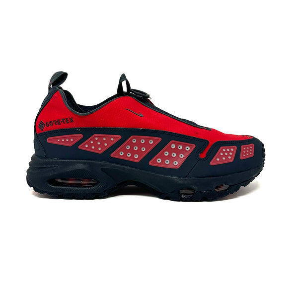 Nike Air Max SNDR Gore-Tex (W) - Hyper Crimson