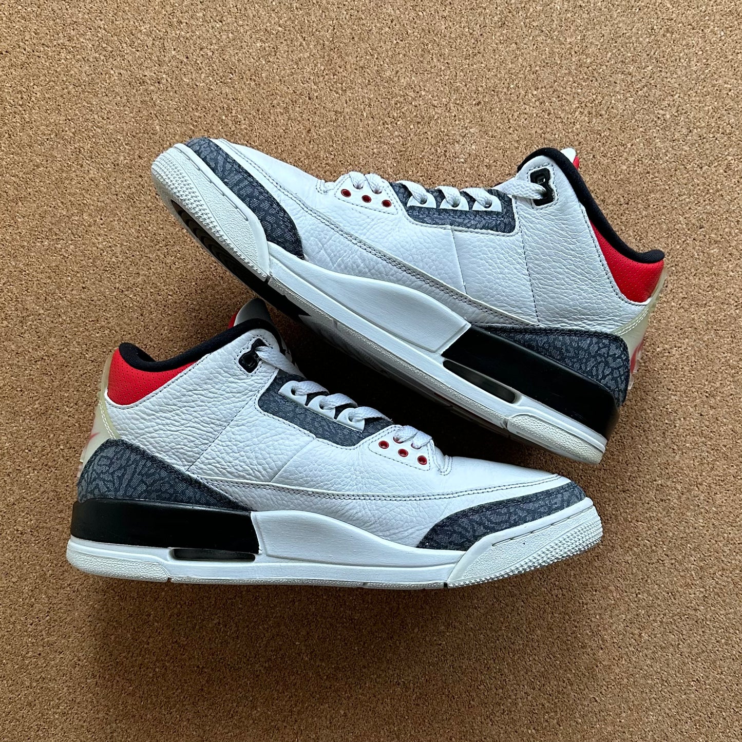 Preloved Air Jordan 3 Retro - Denim SE 'Fire Red' (2020)
