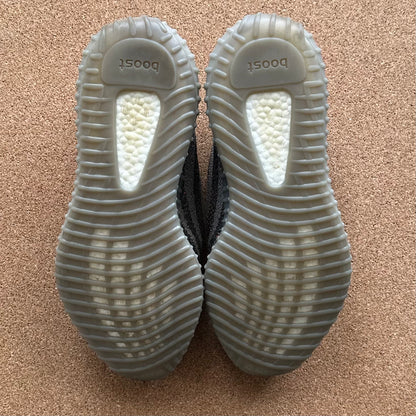 Preloved Yeezy 350V2 - Beluga Reflective (UK 11)