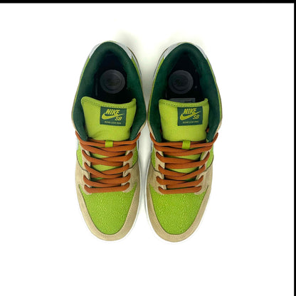 Nike SB Dunk Low - Trocadero Gardens