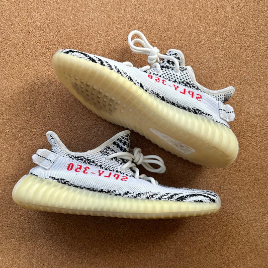 Preloved Yeezy Boost 350V2 - Zebra (UK 6) - No Box
