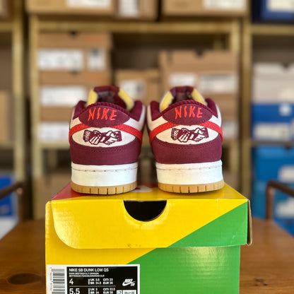 Preloved Nike Dunk SB Low Pro - Skate Like A Girl (UK 3.5)