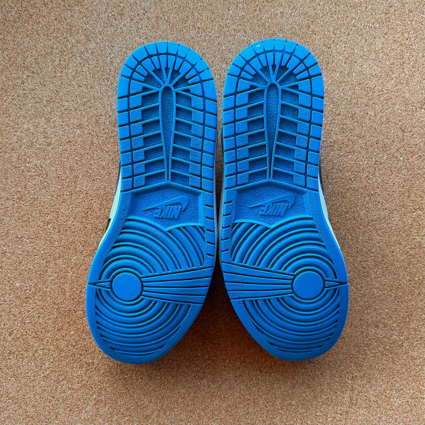 Preloved Air Jordan 1 Low - Laser Blue