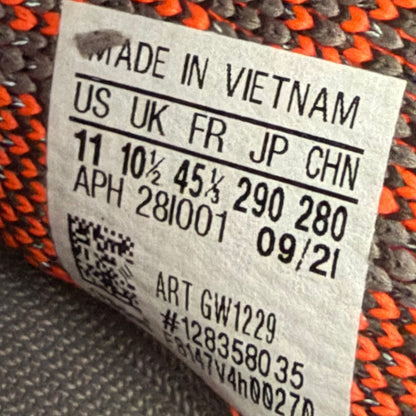 Preloved Yeezy 350V2 - Beluga Reflective (UK 10.5)