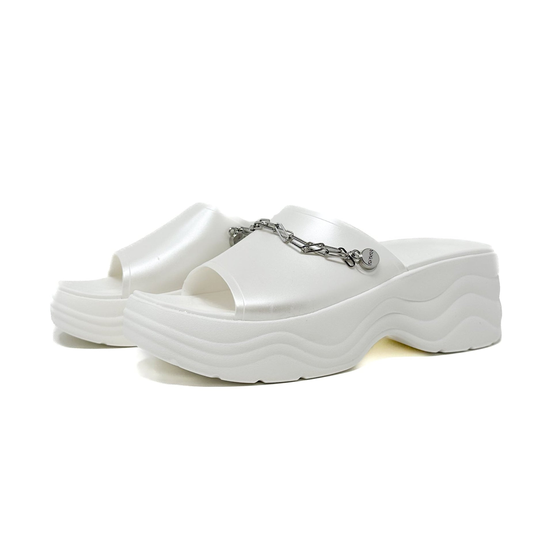 Crocs Women's Skyline Chain Slide - Cherry Picked Kicks