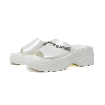 Crocs Women's Skyline Chain Slide - Cherry Picked Kicks
